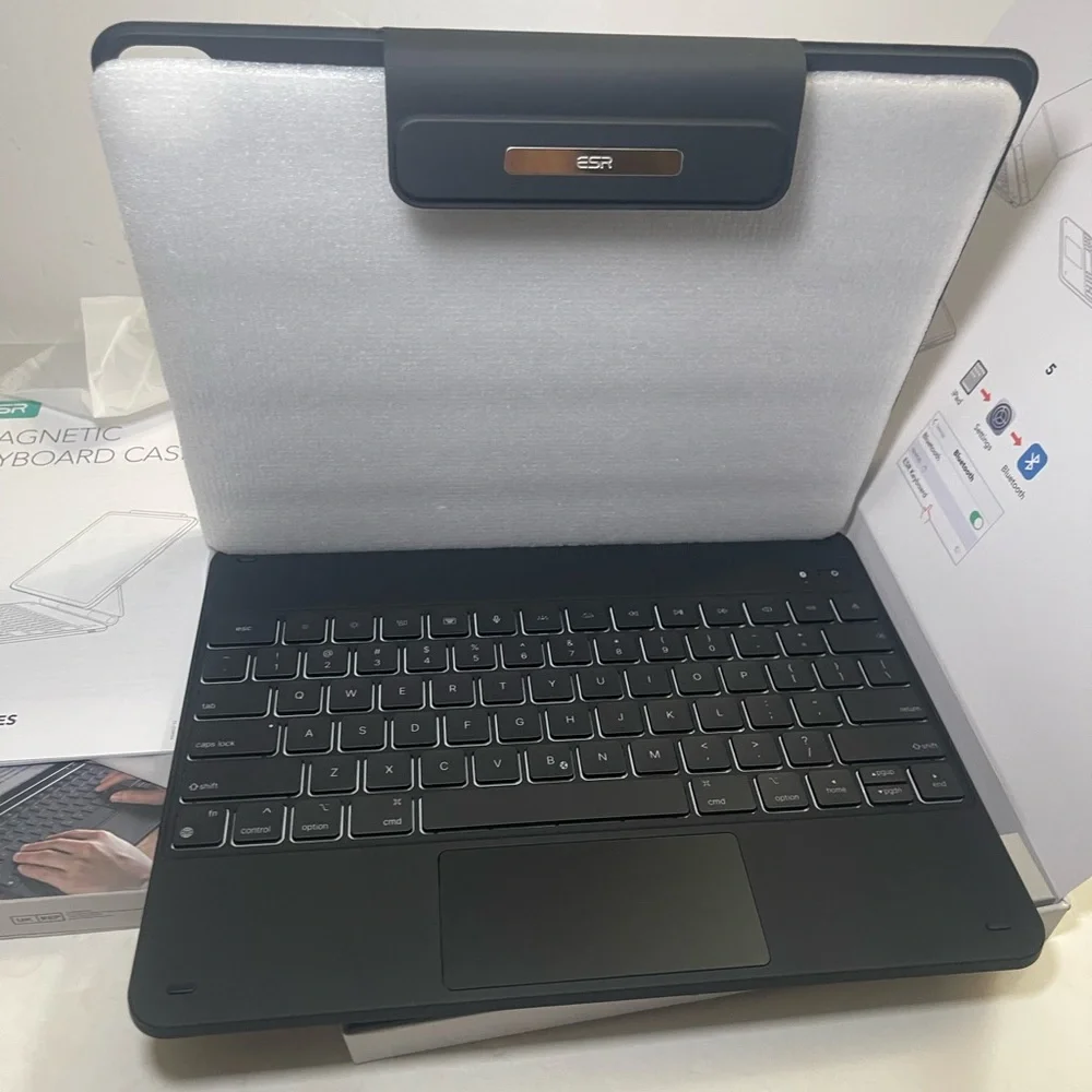 ESR Rebound Series Magnetic Keyboard Case For iPad Pro 12.9 Black